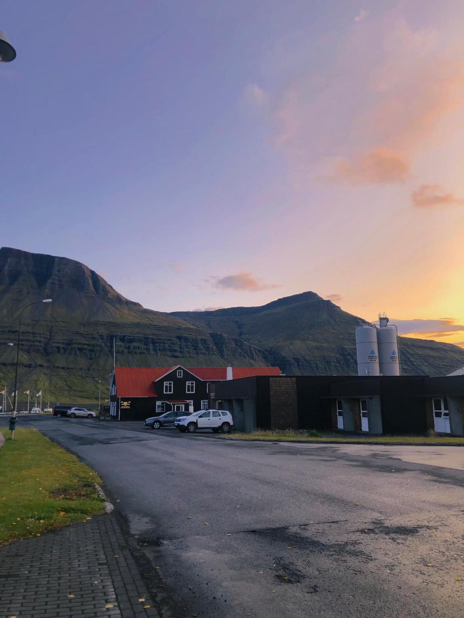 Hotel Austur Reydarfjordur Dış mekan fotoğraf